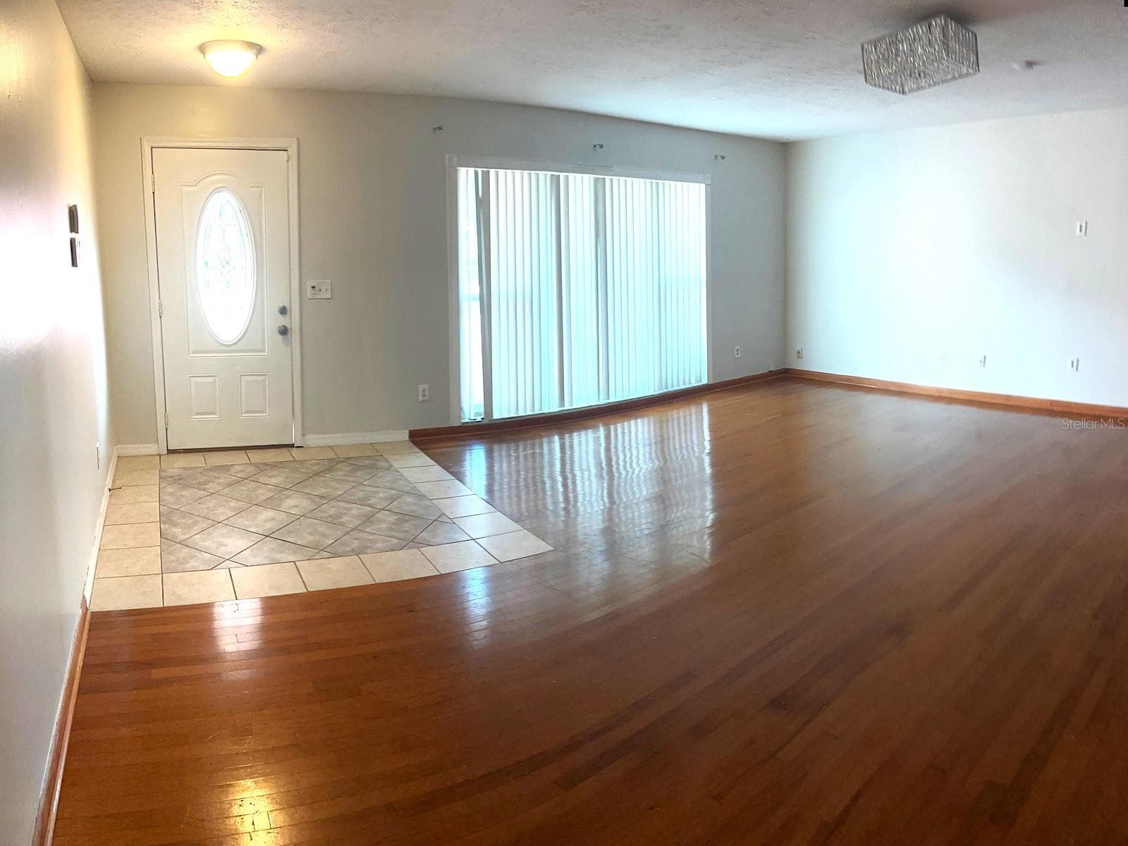 Single Family Residence at 902 SAMY DR, TAMPA, photo 7 of 30
