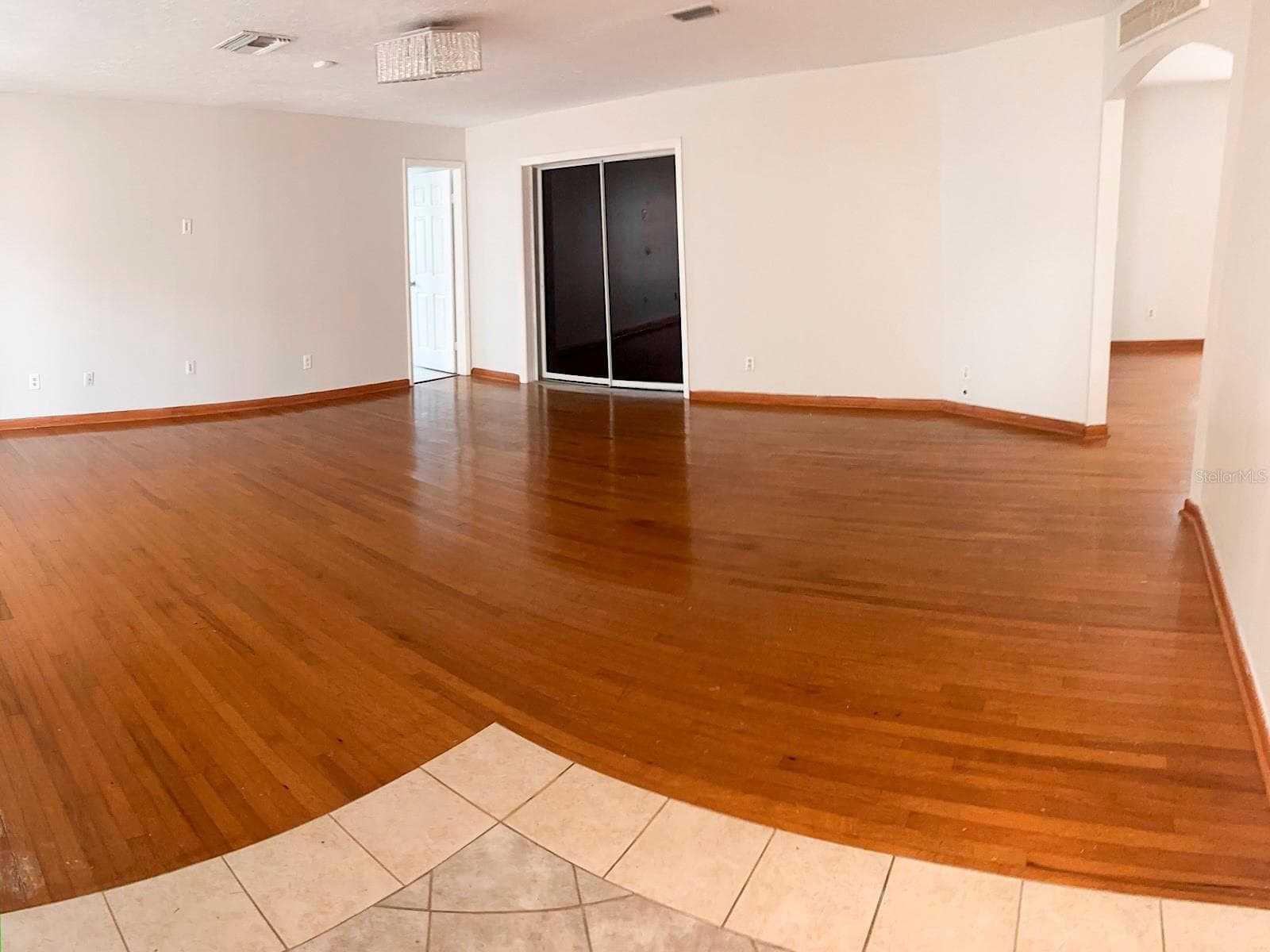 Single Family Residence at 902 SAMY DR, TAMPA, photo 8 of 30