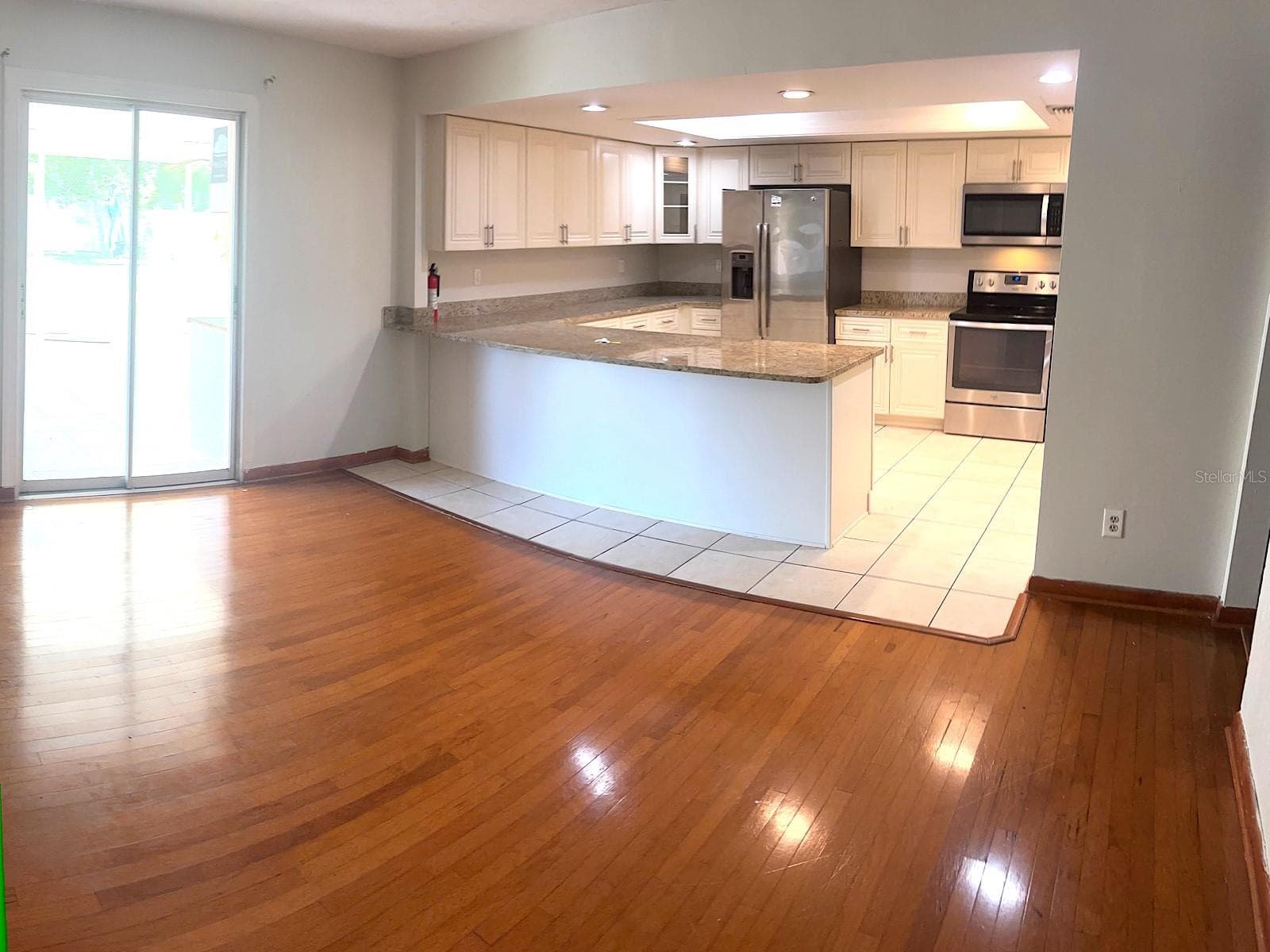 Single Family Residence at 902 SAMY DR, TAMPA, photo 13 of 30