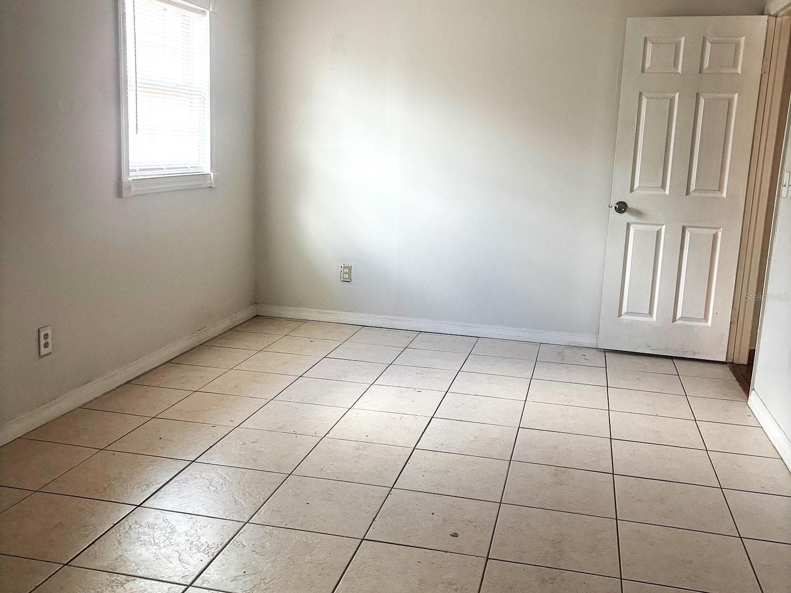 Single Family Residence at 902 SAMY DR, TAMPA, photo 16 of 30