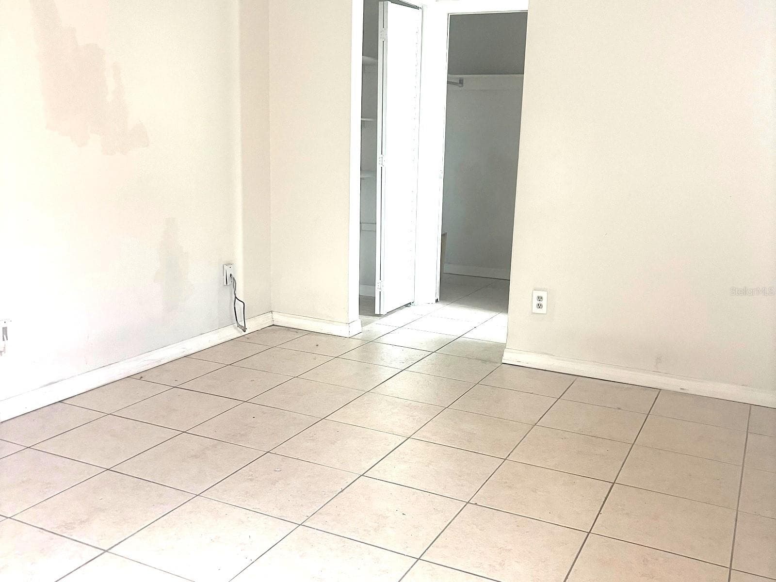 Single Family Residence at 902 SAMY DR, TAMPA, photo 17 of 30