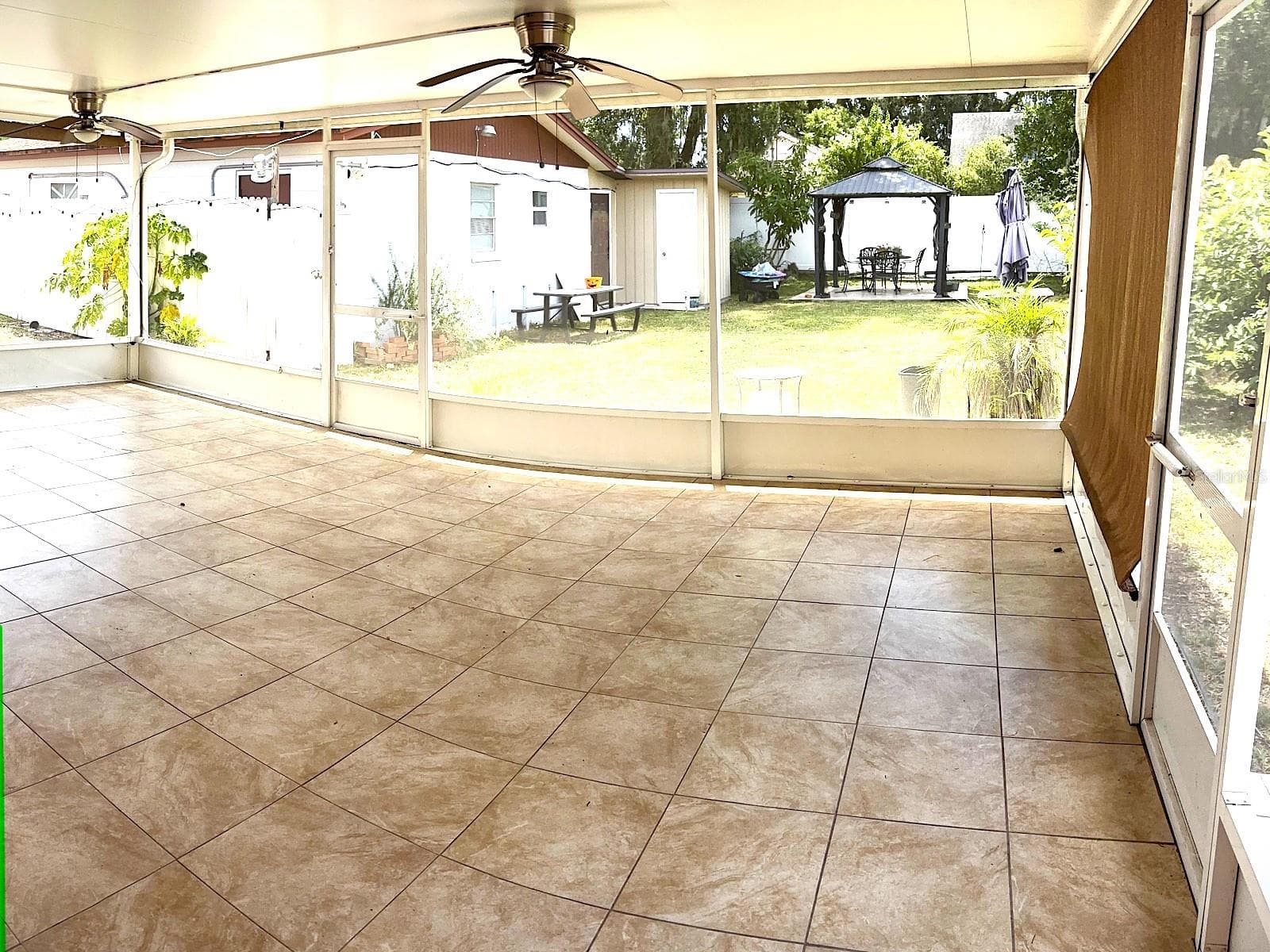 Single Family Residence at 902 SAMY DR, TAMPA, photo 18 of 30