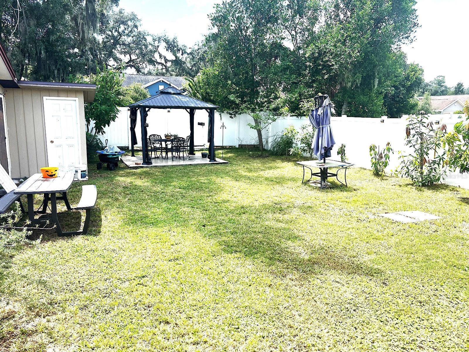Single Family Residence at 902 SAMY DR, TAMPA, photo 19 of 30