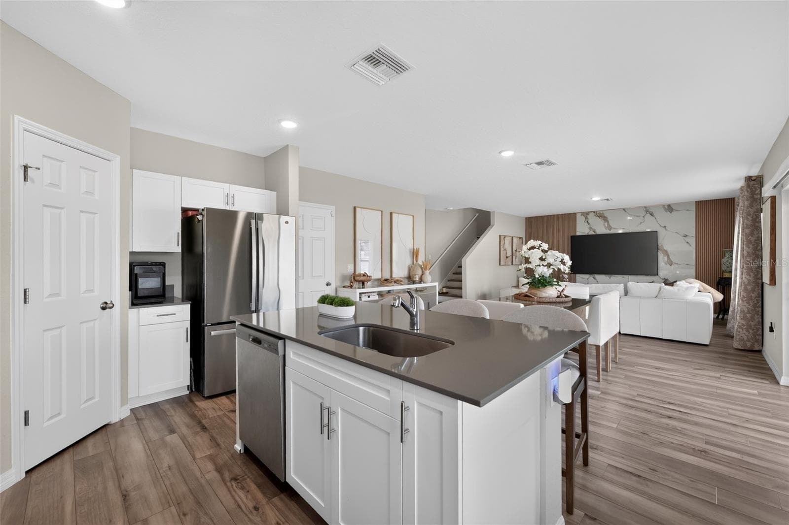 Open Chef Kitchen - 1857 GRASMERE ST, HAINES CITY
