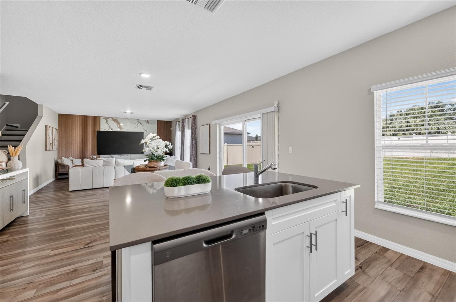 Kitchen Island - 1857 GRASMERE ST, HAINES CITY