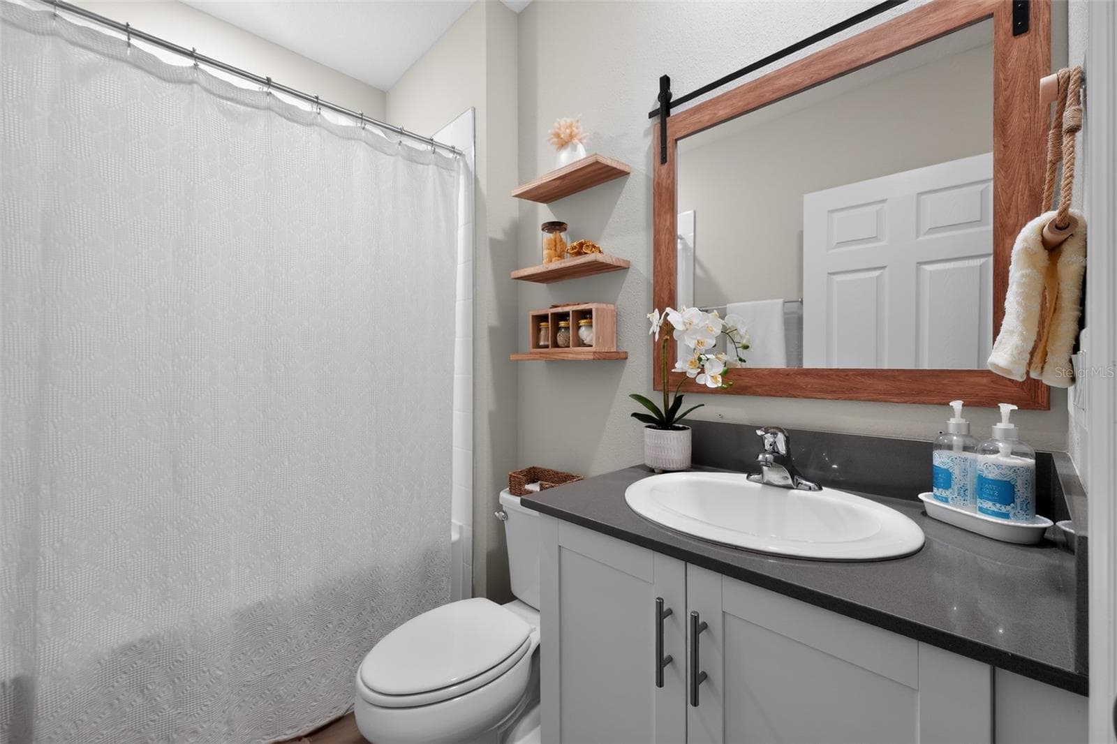 Downstairs Full bathroom - 1857 GRASMERE ST, HAINES CITY
