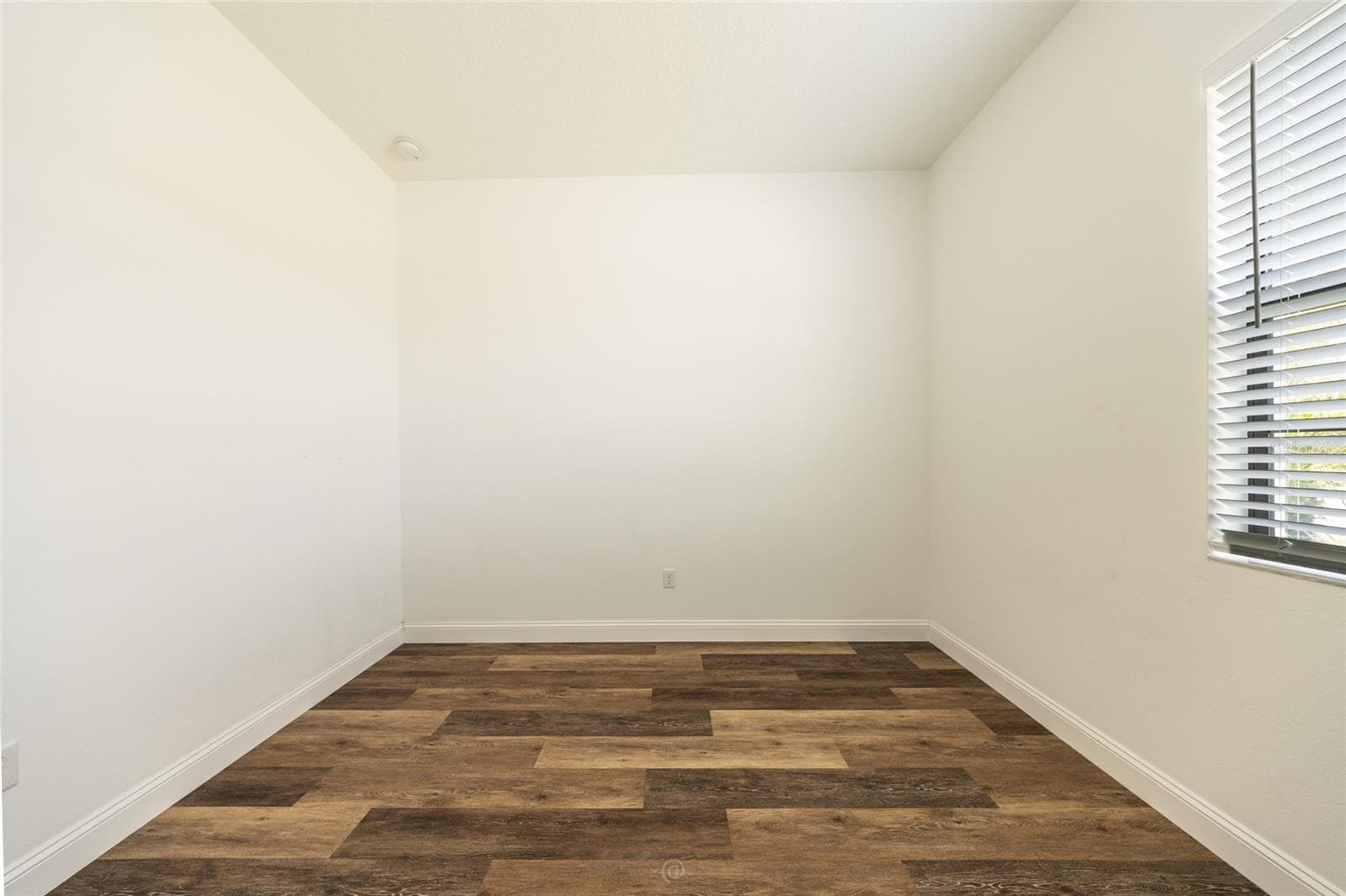 Unstaged Guest Bedroom - 59 GREEN CIR, PALM COAST