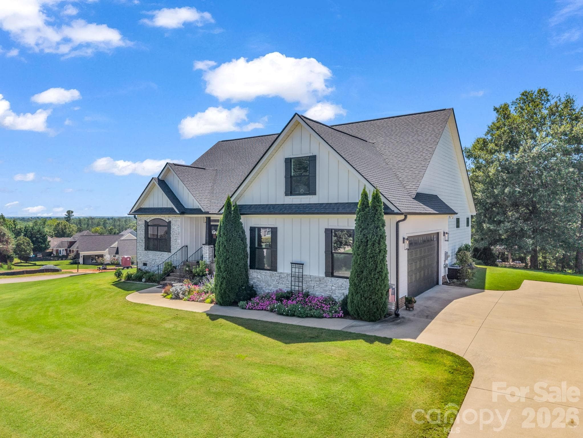 Single Family Residence at 718 Tinsberry Lane, Inman, photo 2 of 48