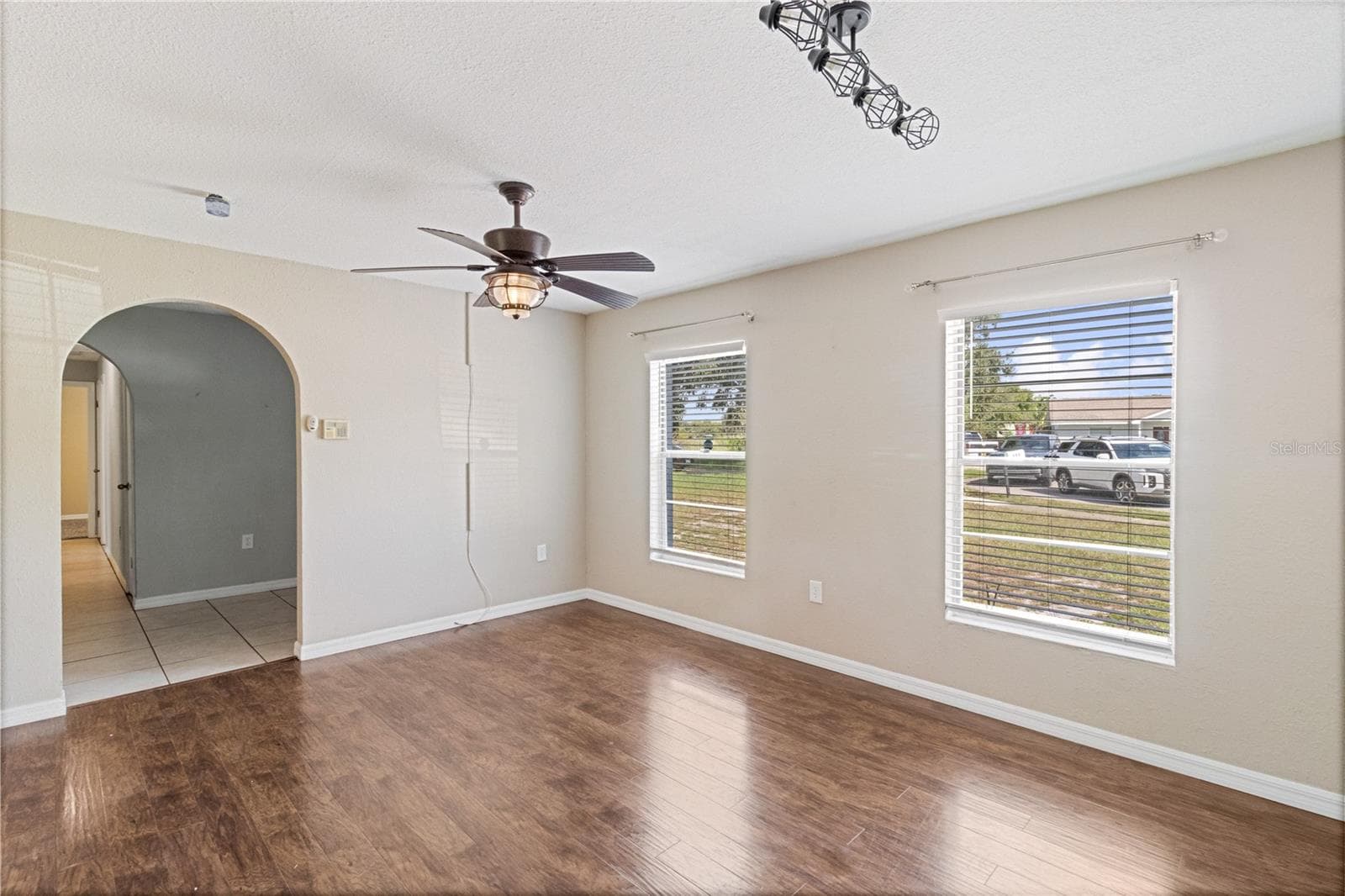 Living Room - 288 CHERRY LAUREL LN, WINTER HAVEN
