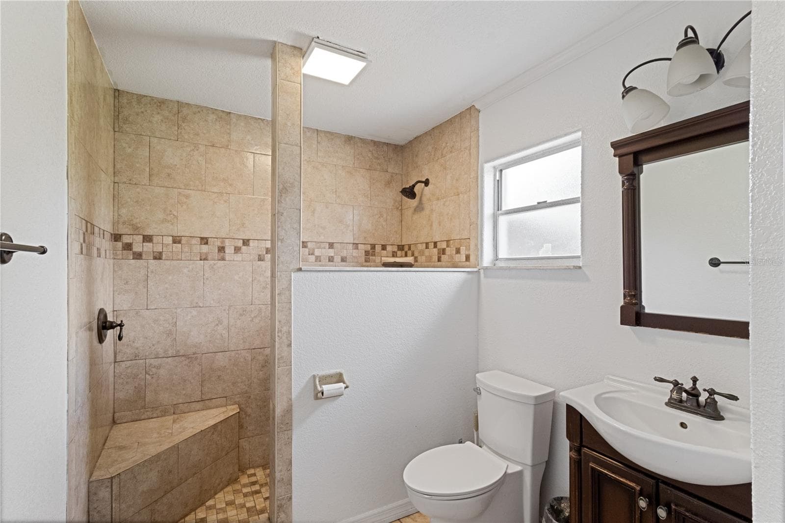 Primary Bath - 288 CHERRY LAUREL LN, WINTER HAVEN
