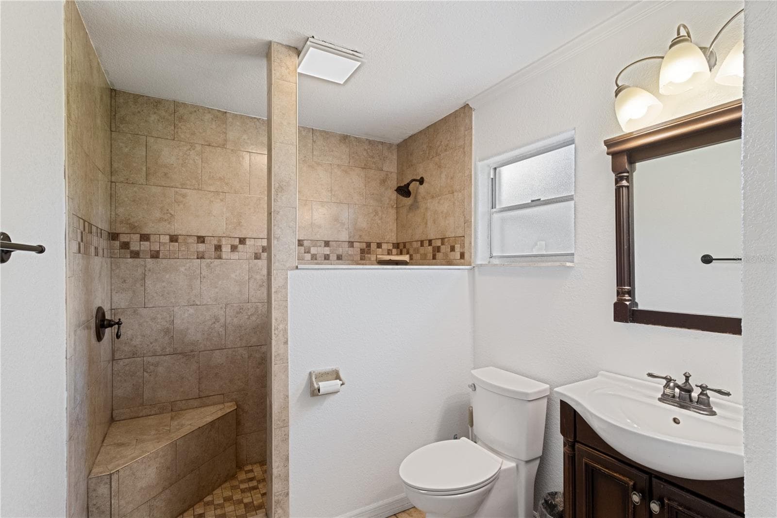 Single Family Residence at 288 CHERRY LAUREL LN, WINTER HAVEN, photo 10 of 32