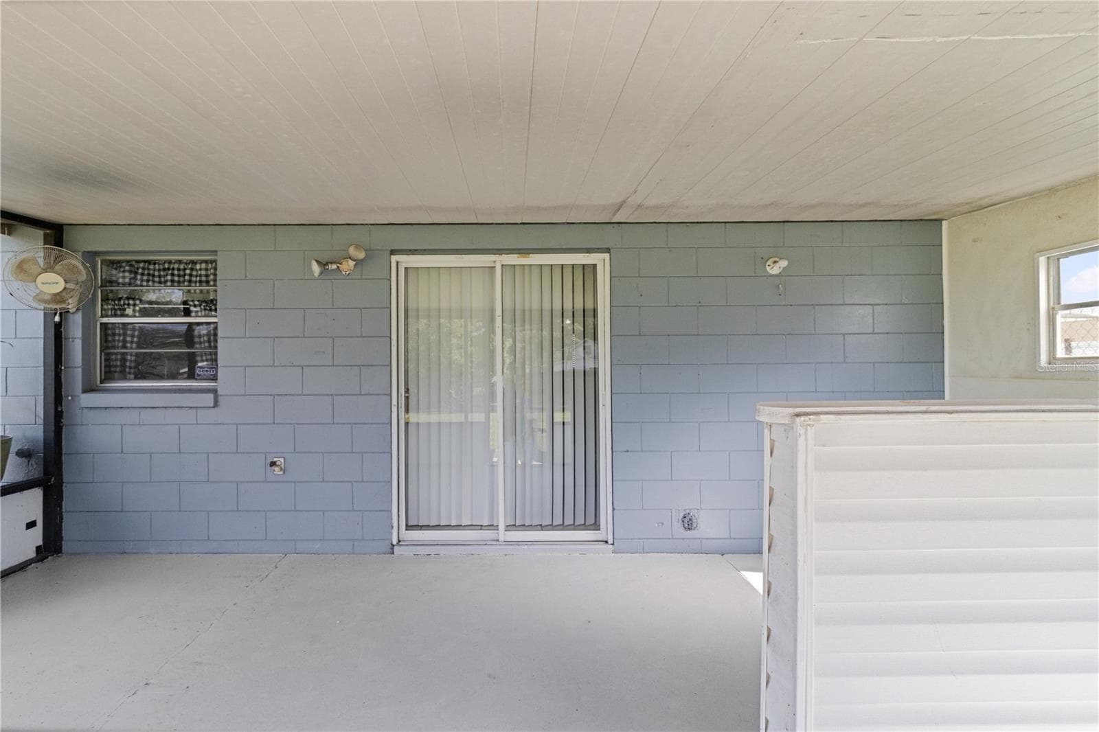 Back Porch - 288 CHERRY LAUREL LN, WINTER HAVEN