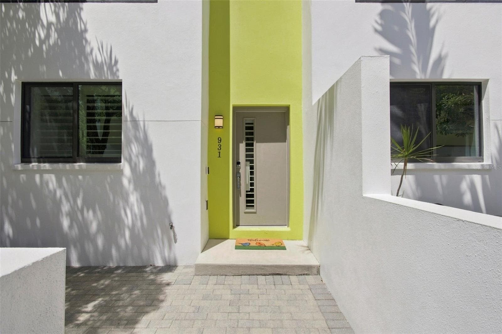Townhouse at 931 ARLINGTON AVE N, ST PETERSBURG, photo 9 of 65