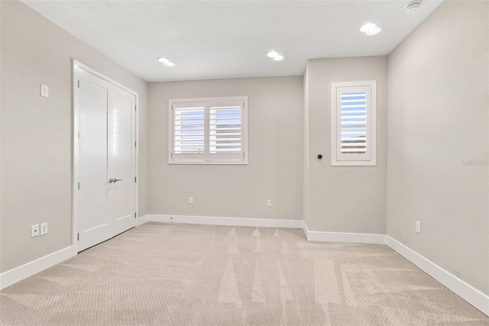 Townhouse at 931 ARLINGTON AVE N, ST PETERSBURG, photo 36 of 65