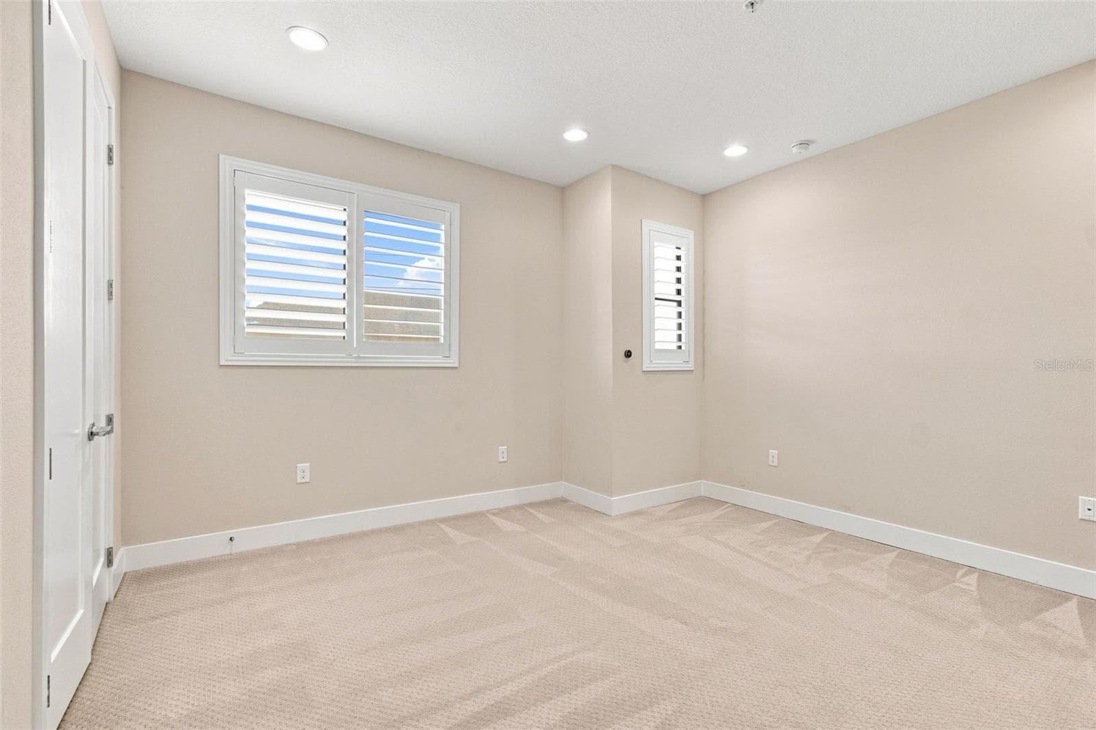 Townhouse at 931 ARLINGTON AVE N, ST PETERSBURG, photo 35 of 65