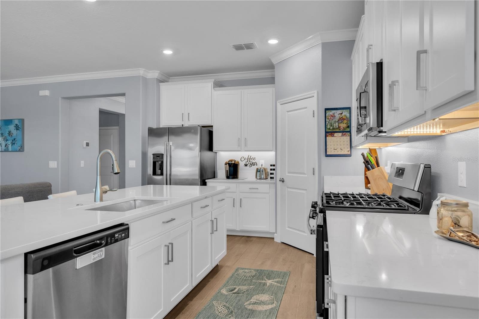 Single Family Residence at 17253 STAR BANKS ST, WIMAUMA, photo 10 of 55