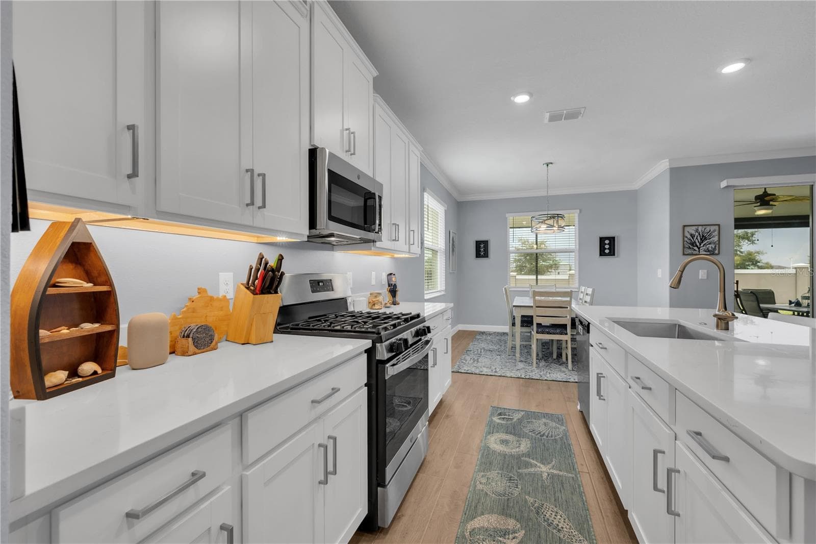 Single Family Residence at 17253 STAR BANKS ST, WIMAUMA, photo 12 of 55