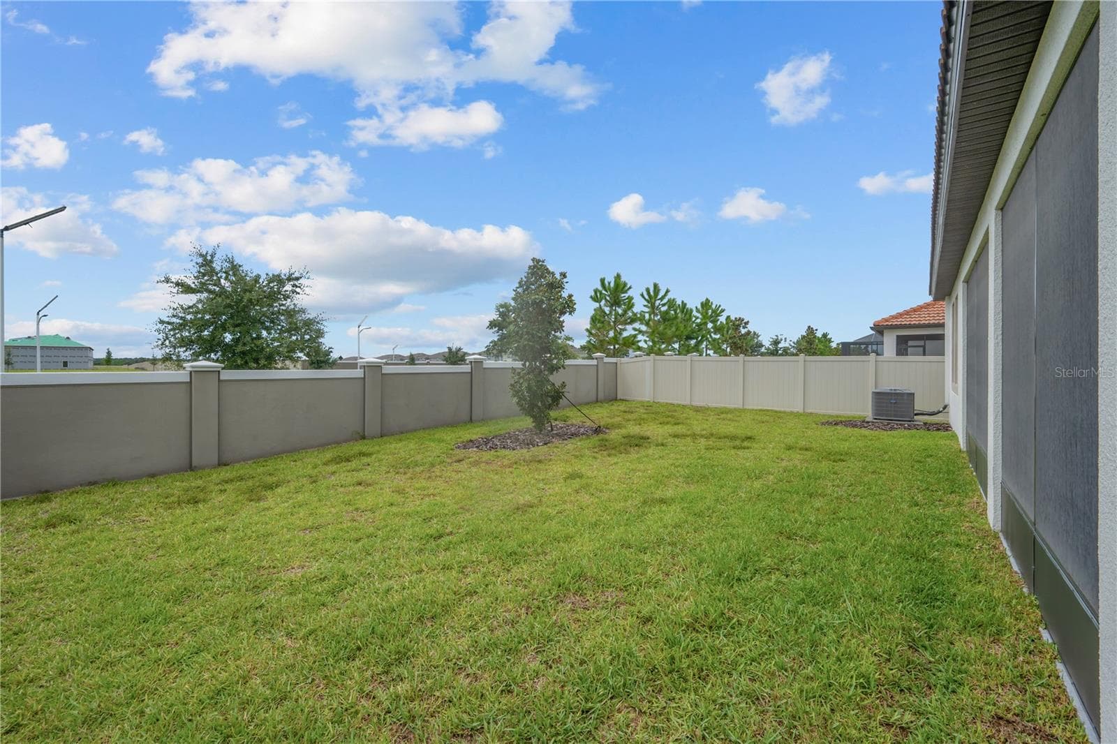 Single Family Residence at 17253 STAR BANKS ST, WIMAUMA, photo 27 of 55