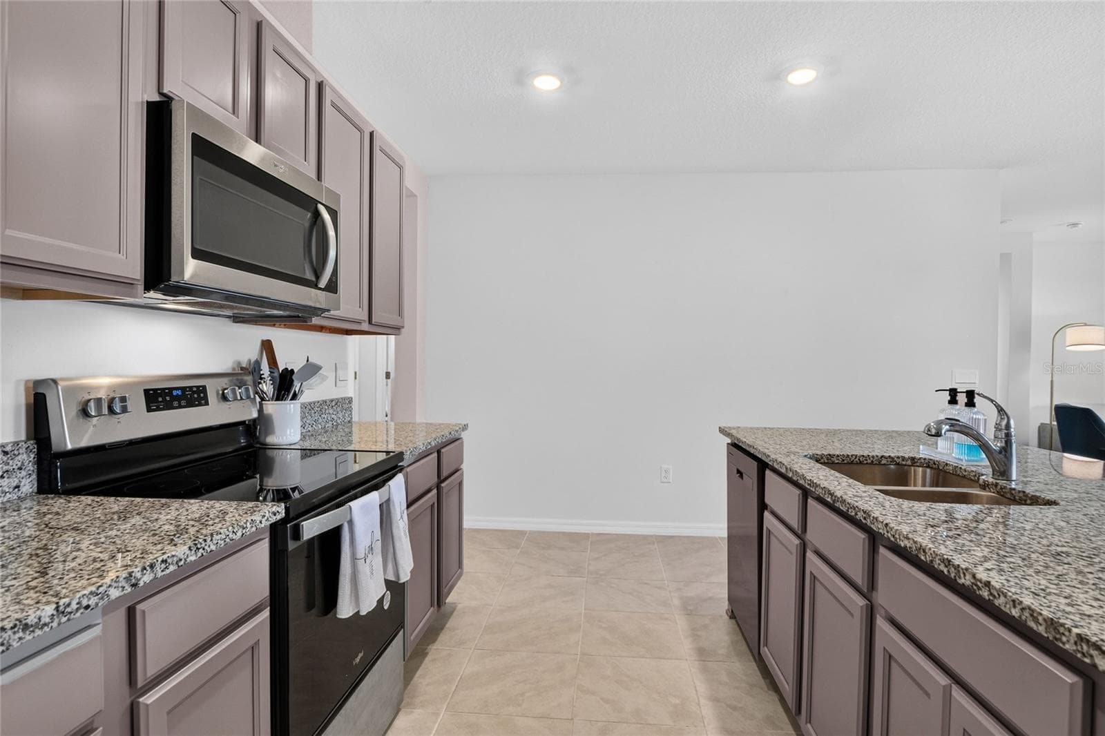 Single Family Residence at 3645 DIVING DOVE LN, BARTOW, photo 9 of 44