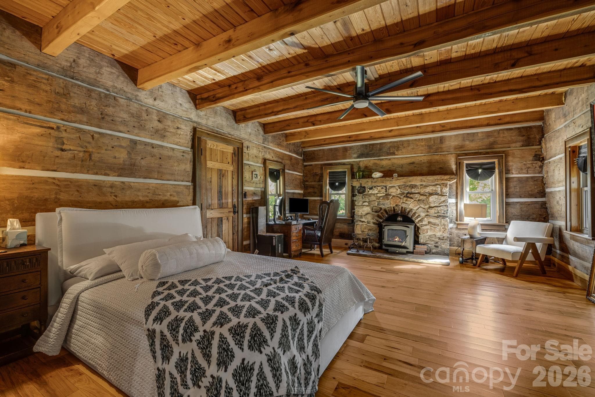 Single Family Residence at 146 Gentry Farm Drive, Hot Springs, photo 17 of 48