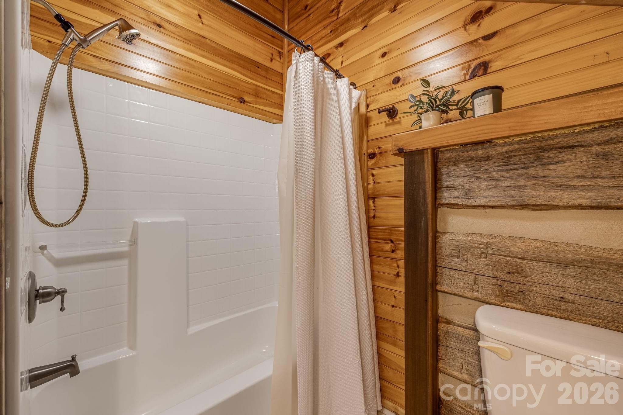 Single Family Residence at 146 Gentry Farm Drive, Hot Springs, photo 28 of 48