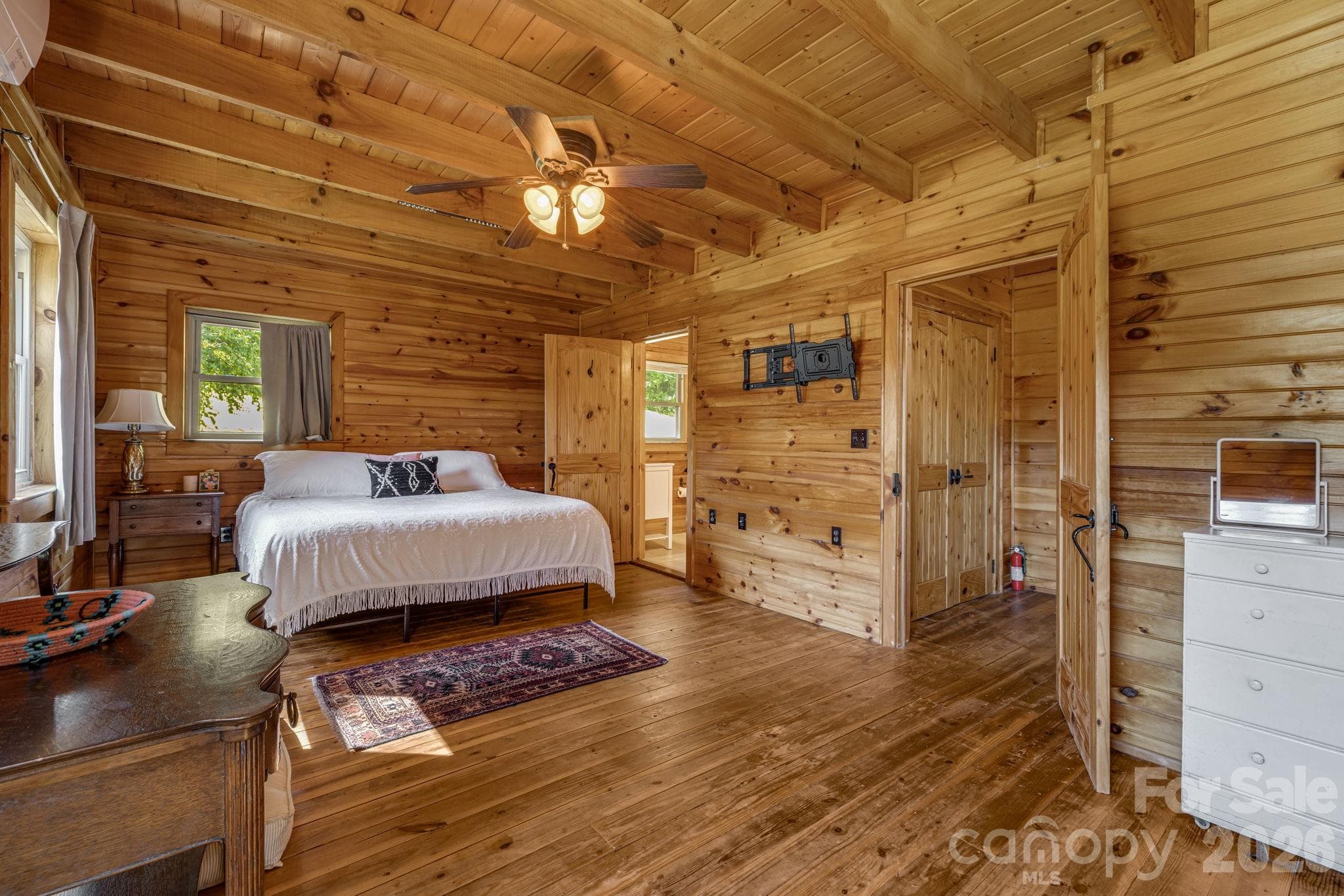 Primary Bedroom and bath - 146 Gentry Farm Drive, Hot Springs