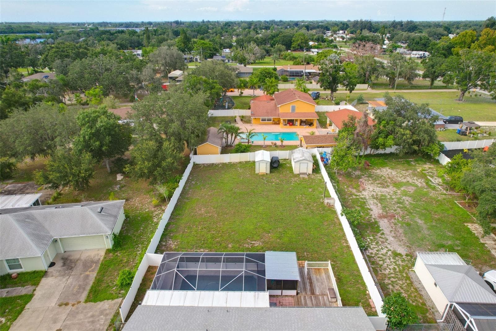 Single Family Residence at 2054 SAFFOLD PARK DR, RUSKIN, photo 31 of 33