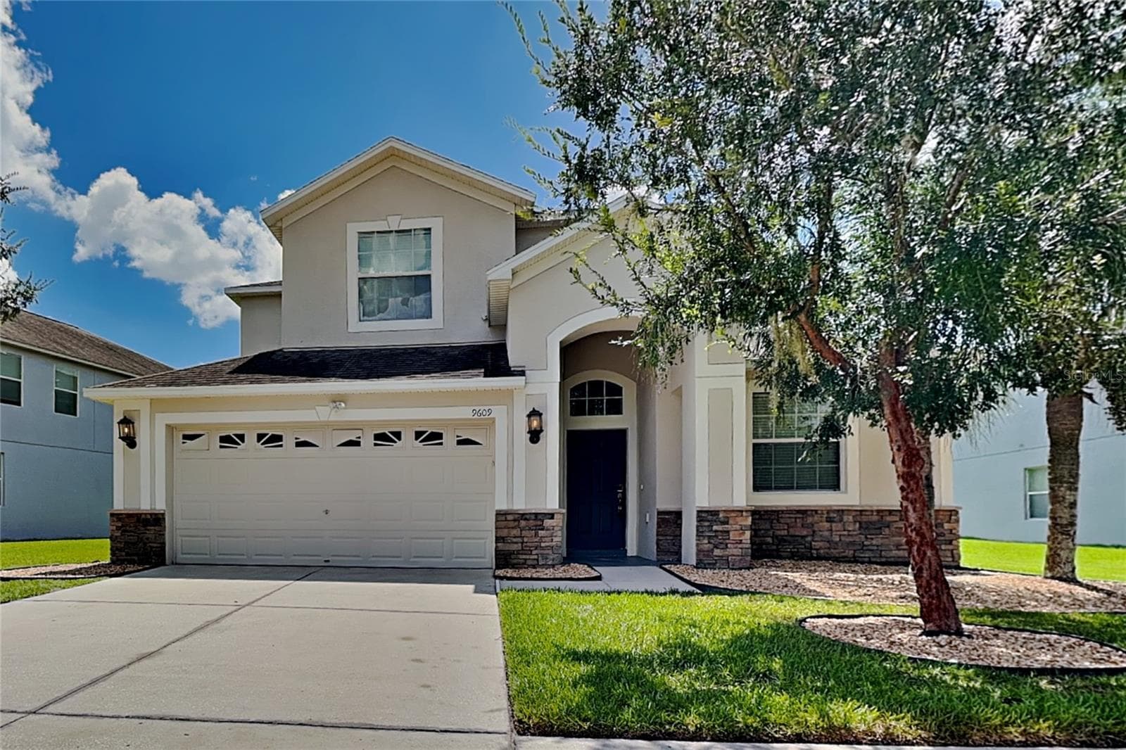 9609 ROYAL FERN CT