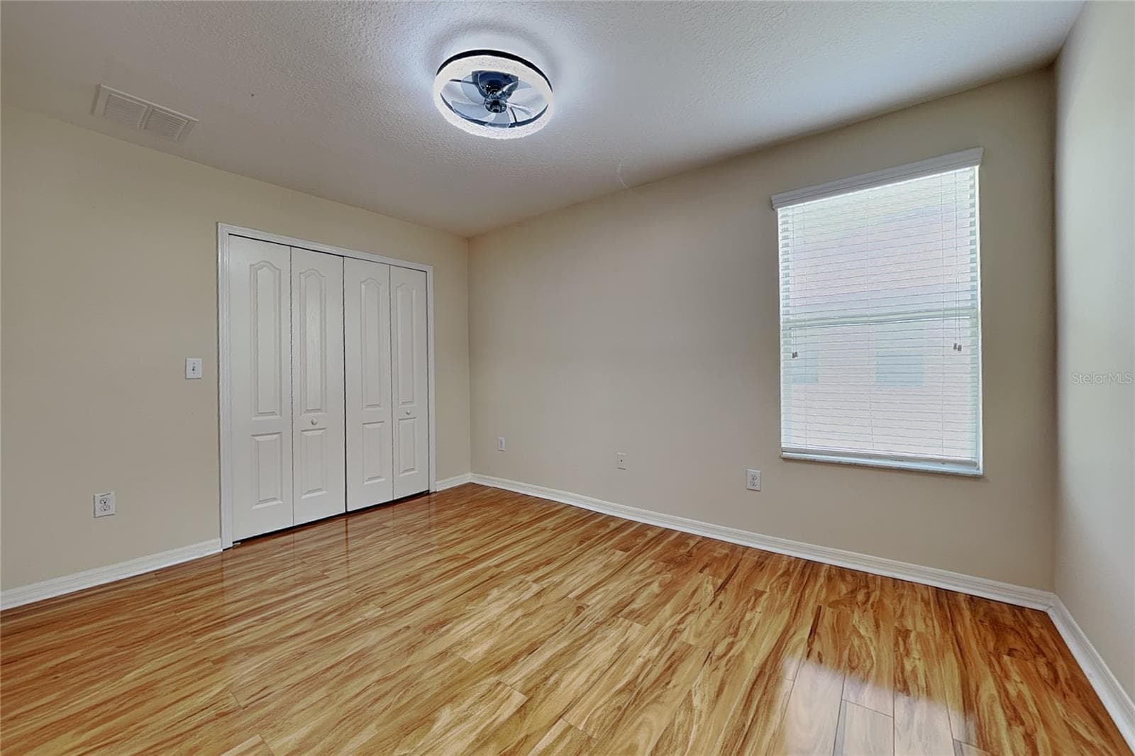 Single Family Residence at 9609 ROYAL FERN CT, TAMPA, photo 9 of 16