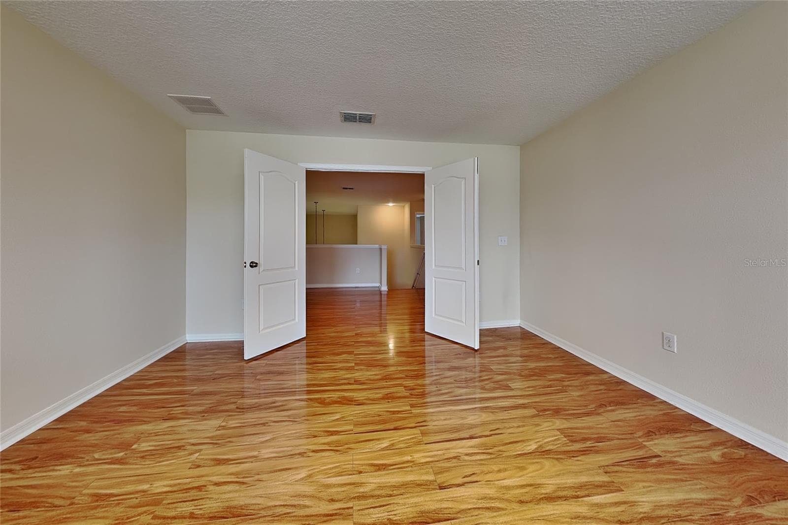 Single Family Residence at 9609 ROYAL FERN CT, TAMPA, photo 16 of 17