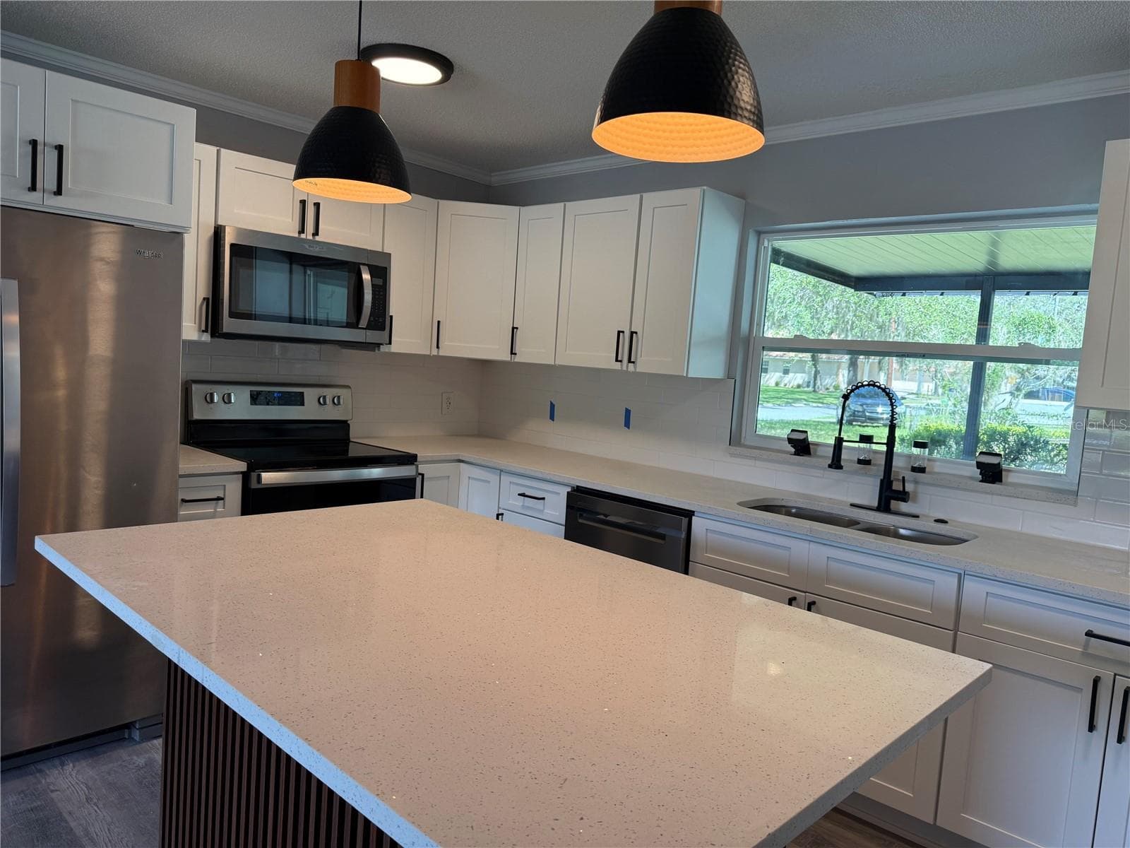 Remodeled Kitchen - 1000 E DIXIE AVE, LEESBURG