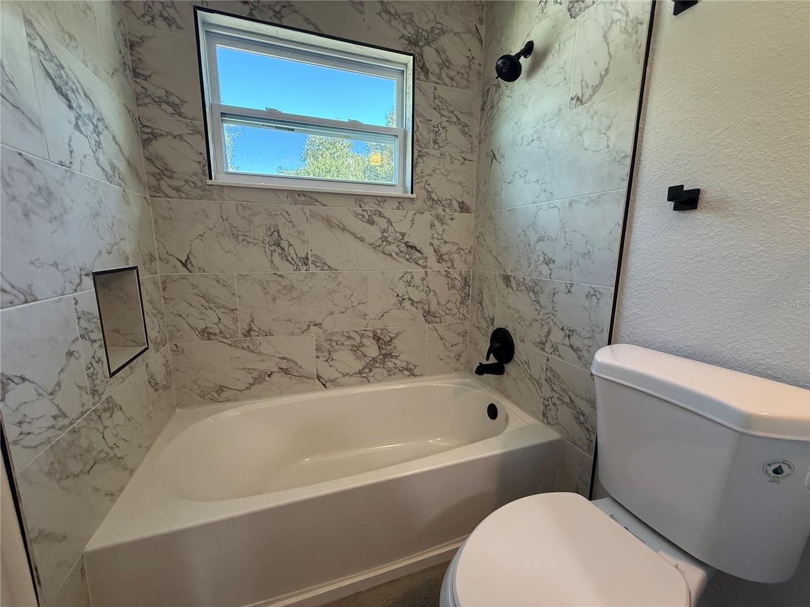 Fully renovated Bathroom 2 - 1000 E DIXIE AVE, LEESBURG