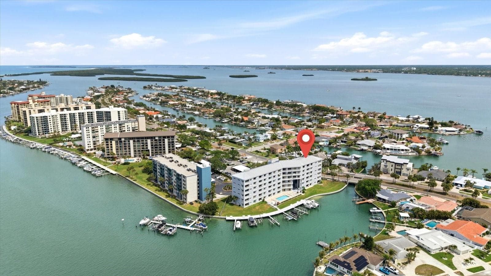 Enjoy the waterfront lifestyle on Island Estates! - 610 ISLAND WAY #201, CLEARWATER BEACH
