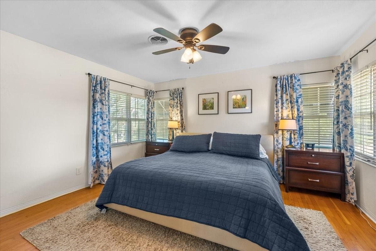 Single Family Residence at 3528 FOSTER HILL DR N, ST PETERSBURG, photo 27 of 59