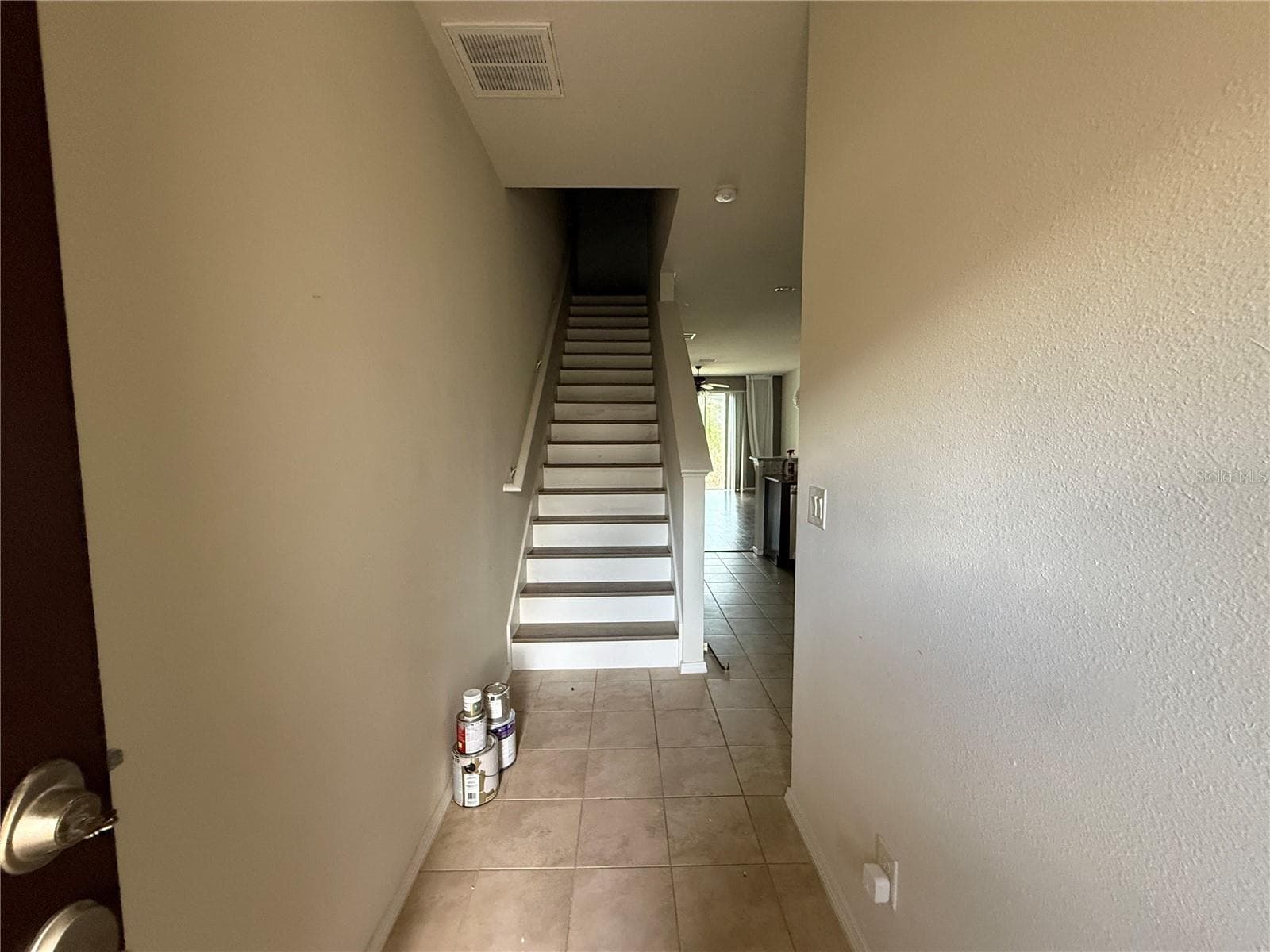 Townhouse at 4951 WHITE SANDERLING CT, TAMPA, photo 7 of 21