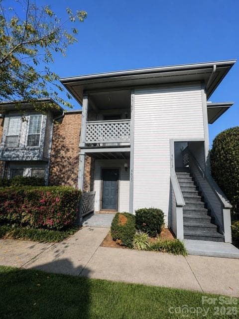 Condominium at 4613 Hamory Drive, Charlotte, photo 3 of 47