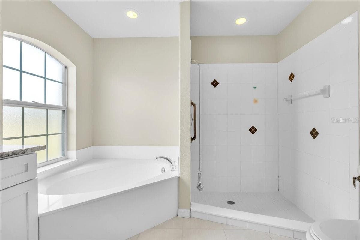 Single Family Residence at 485 BOUNDARY BLVD, ROTONDA WEST, photo 18 of 37