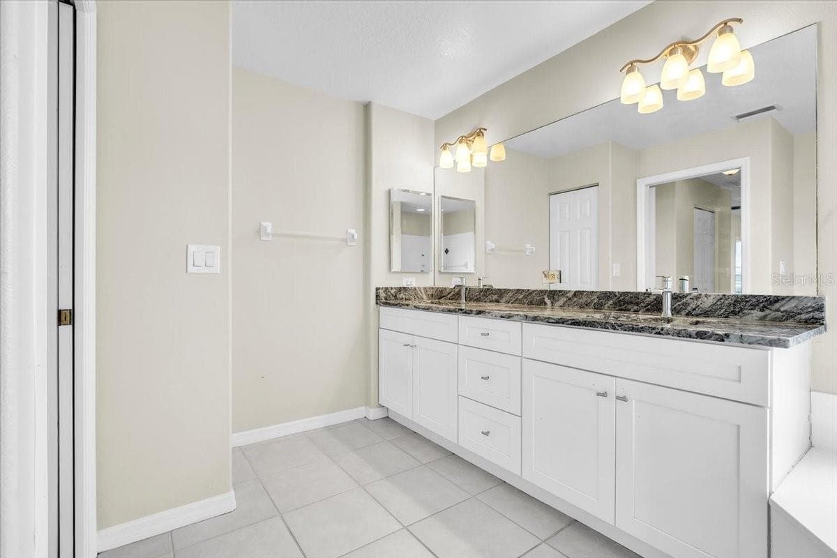 Single Family Residence at 485 BOUNDARY BLVD, ROTONDA WEST, photo 19 of 37