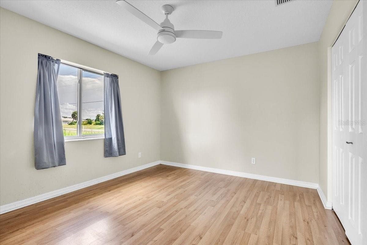 Single Family Residence at 485 BOUNDARY BLVD, ROTONDA WEST, photo 20 of 37