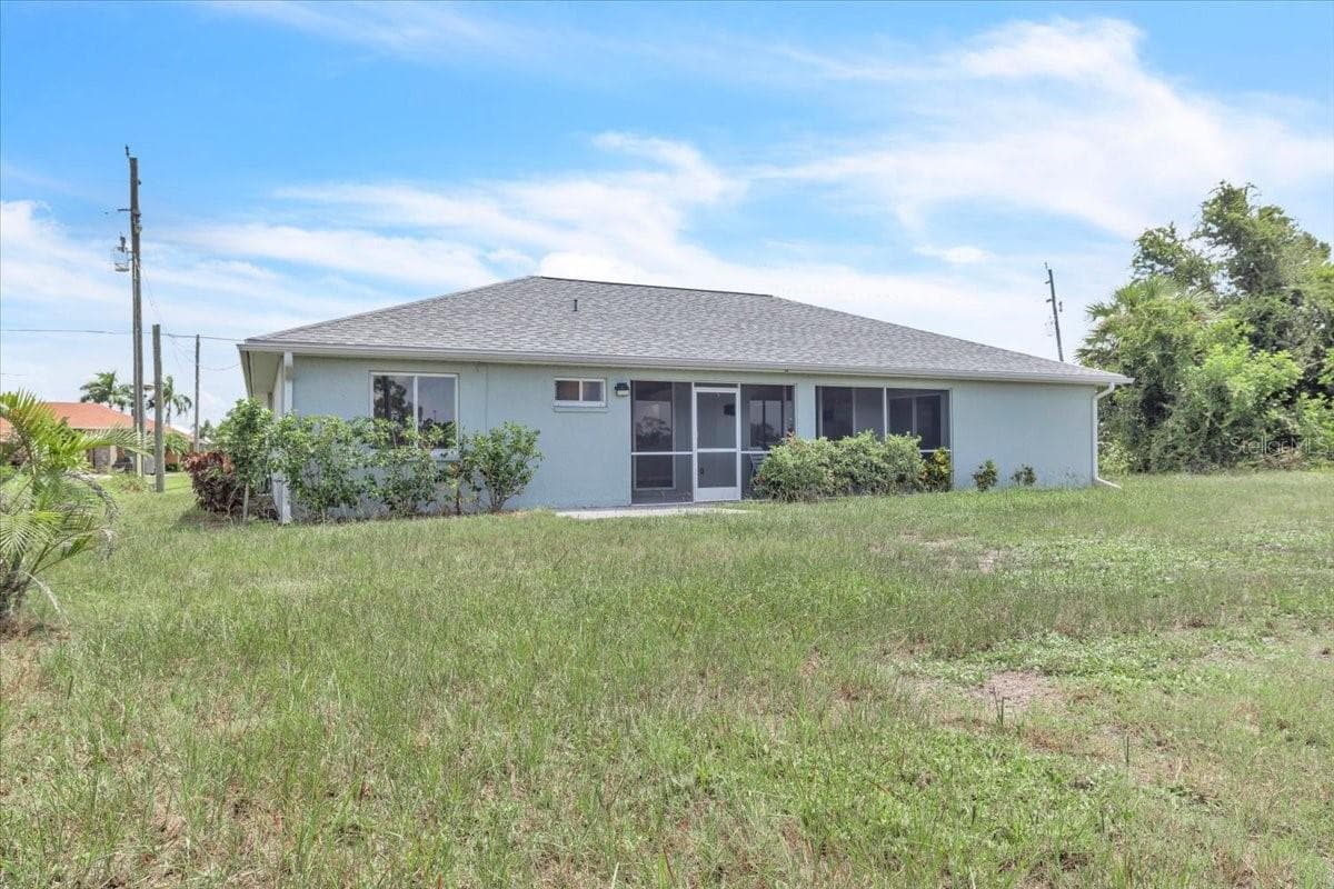 Single Family Residence at 485 BOUNDARY BLVD, ROTONDA WEST, photo 31 of 37