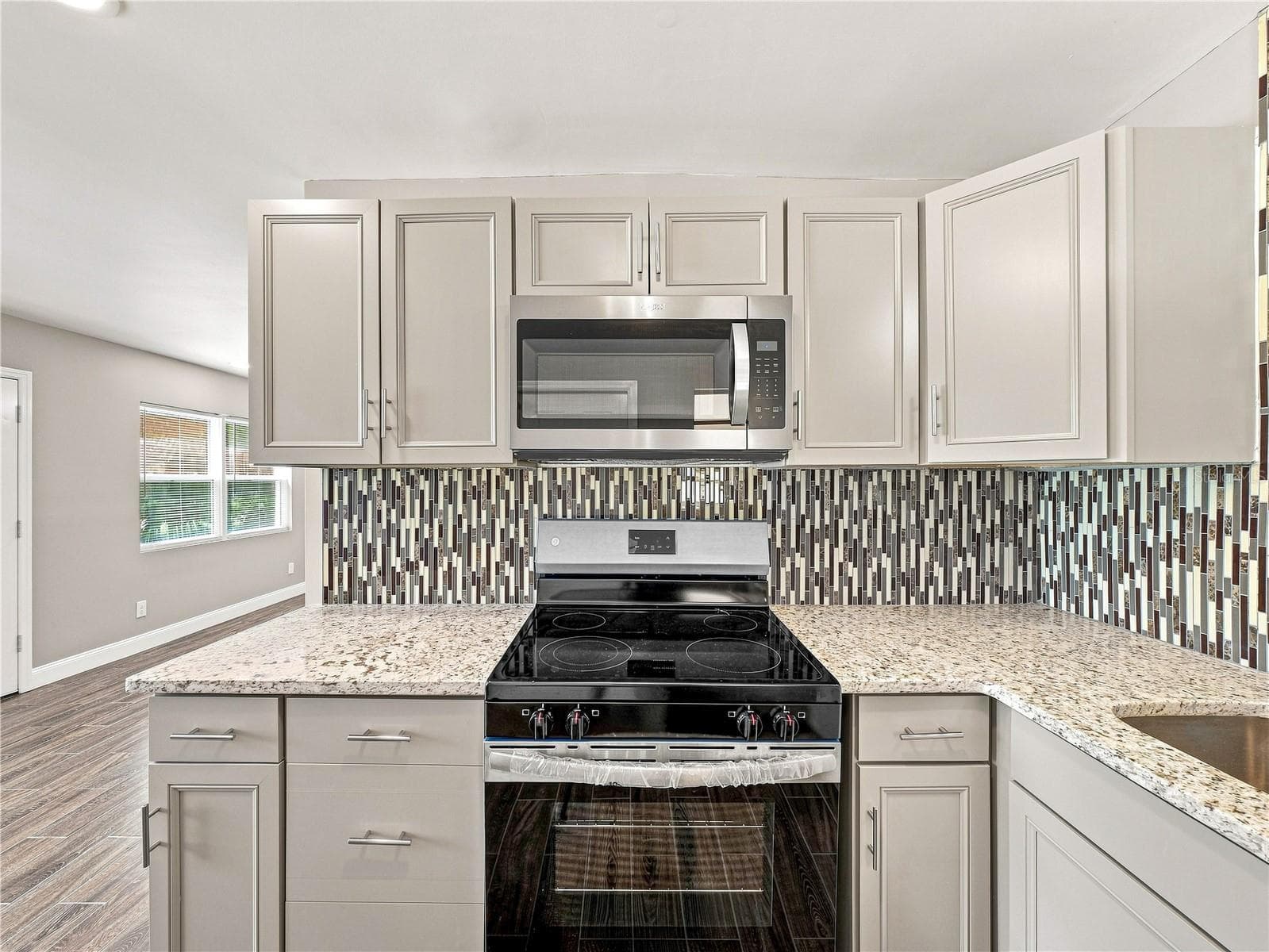 Single Family Residence at 629 CEDAR PARK DR, DAYTONA BEACH, photo 10 of 34
