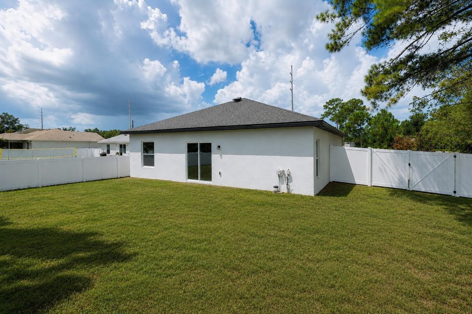 Back yard - 995 9TH AVE, DELAND