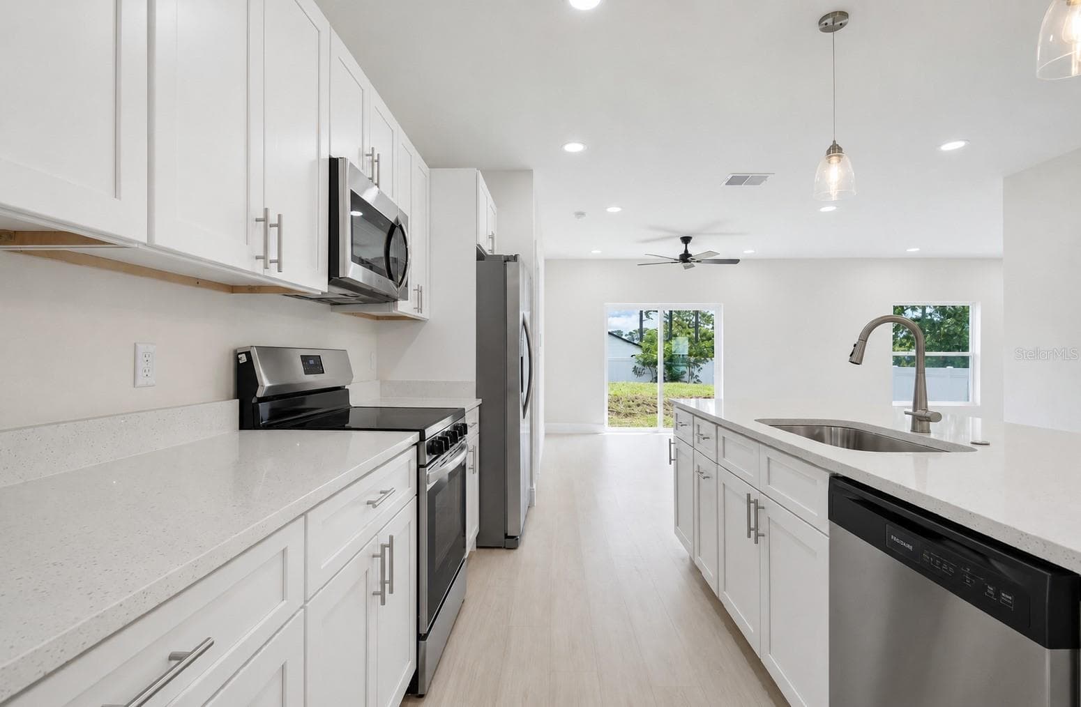 Kitchen - 995 9TH AVE, DELAND