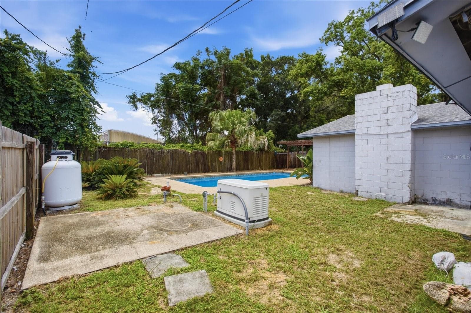 Single Family Residence at 1412 ORMOND AVE, APOPKA, photo 20 of 25