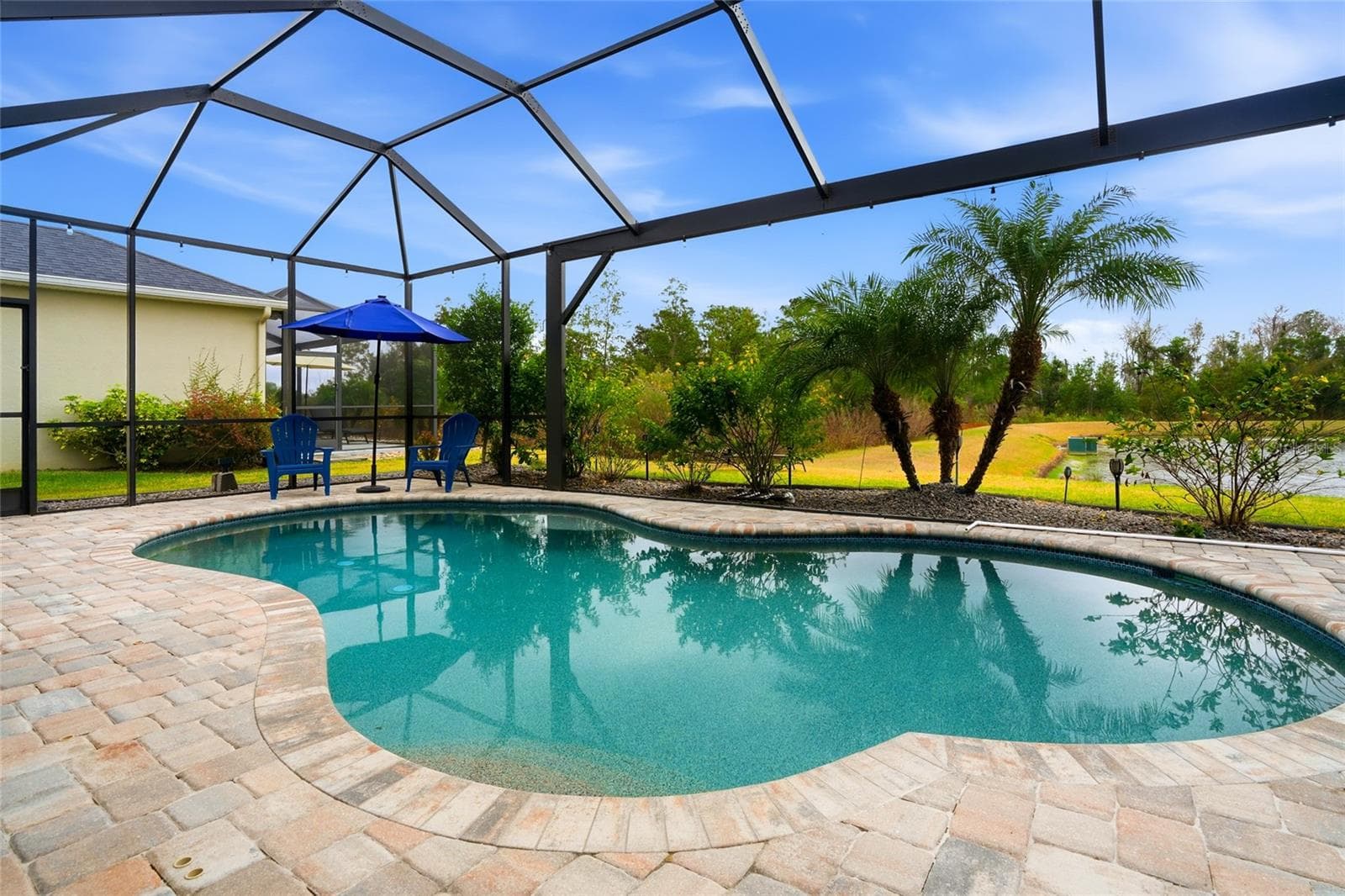 Single Family Residence at 33564 WILLOW POINT CT, WESLEY CHAPEL, photo 4 of 92