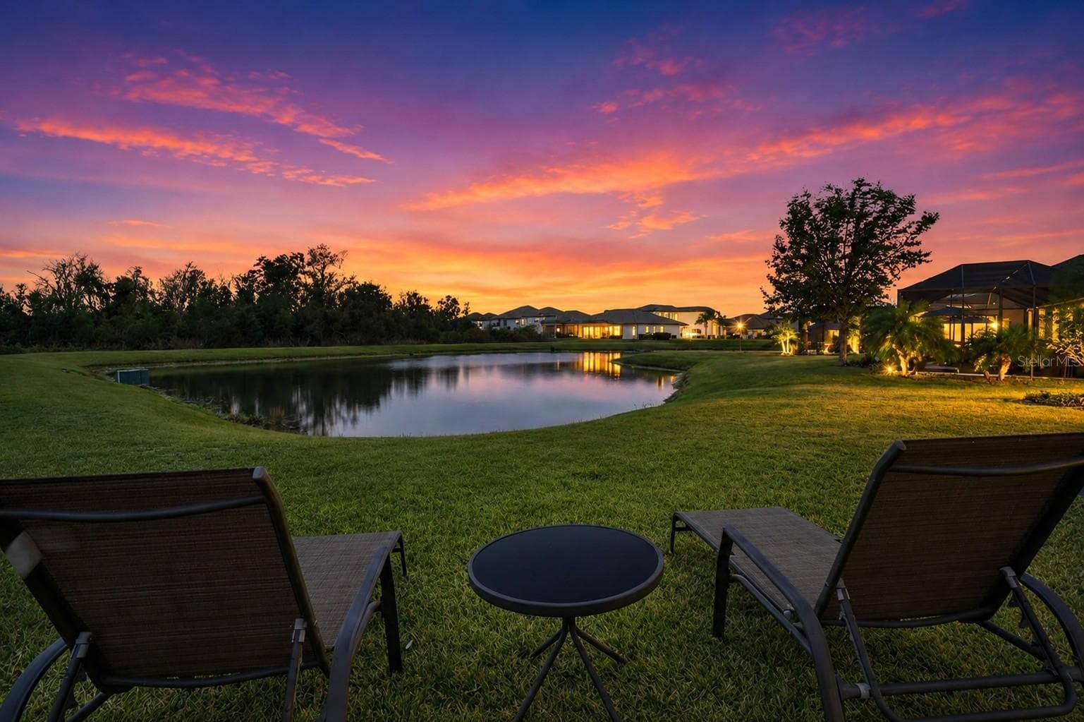 Single Family Residence at 33564 WILLOW POINT CT, WESLEY CHAPEL, photo 5 of 92