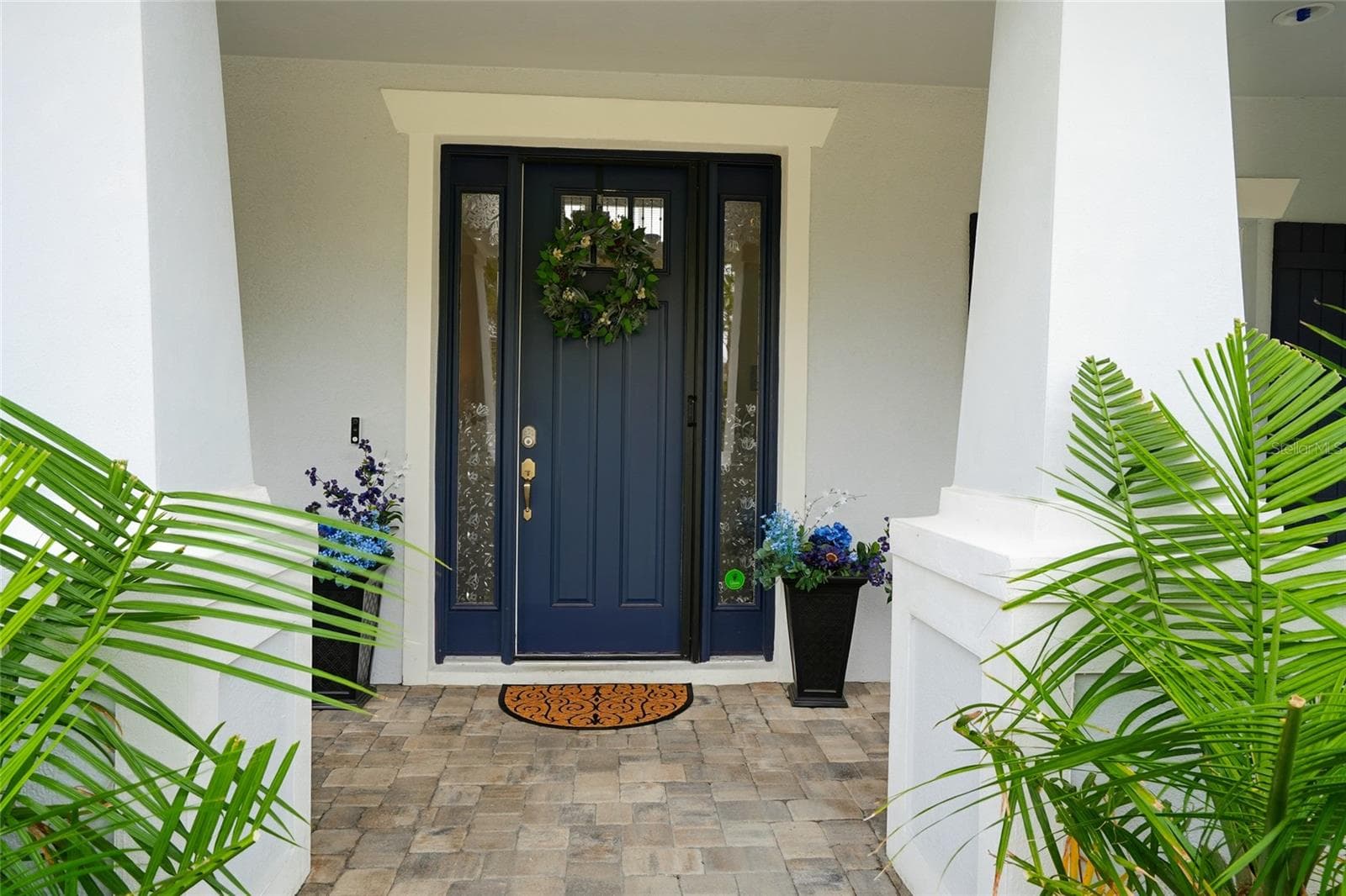 Single Family Residence at 33564 WILLOW POINT CT, WESLEY CHAPEL, photo 8 of 92
