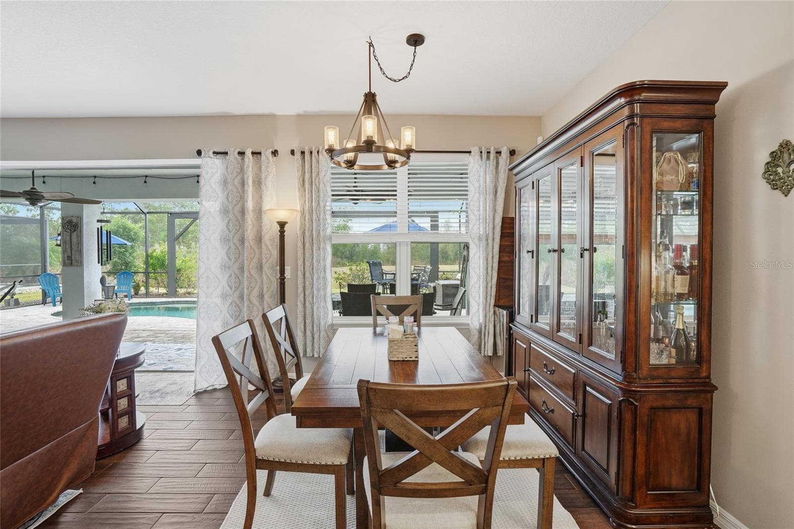 Single Family Residence at 33564 WILLOW POINT CT, WESLEY CHAPEL, photo 14 of 92