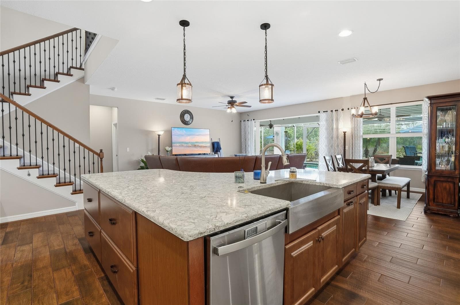 Single Family Residence at 33564 WILLOW POINT CT, WESLEY CHAPEL, photo 18 of 92