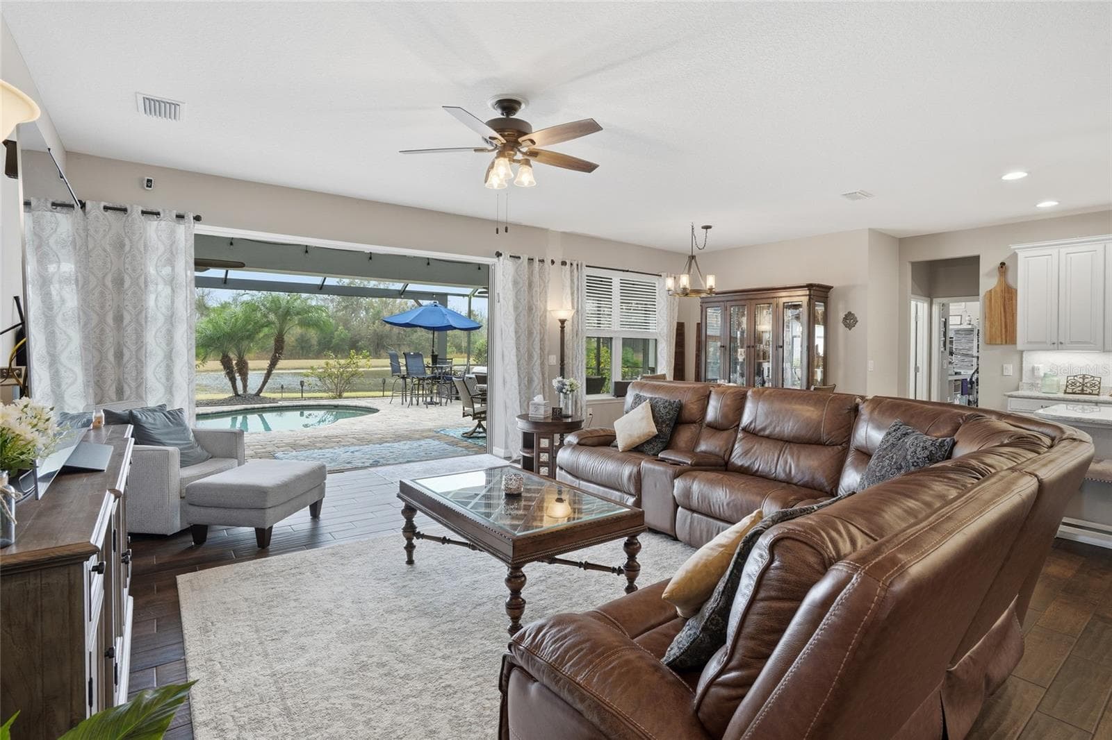 Single Family Residence at 33564 WILLOW POINT CT, WESLEY CHAPEL, photo 22 of 92
